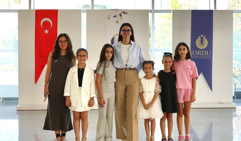 Sinoplu öğrencilerden ulusal piyano yarışmasında büyük başarı