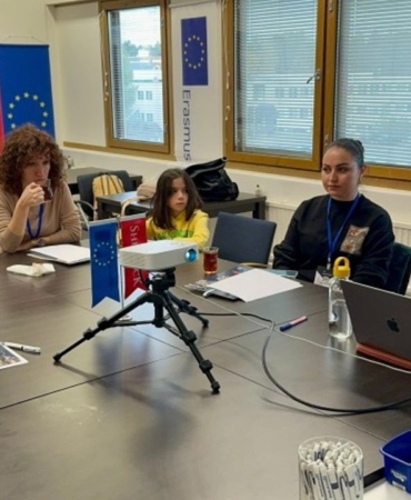 1759303076-2d85c313fac817d222dc