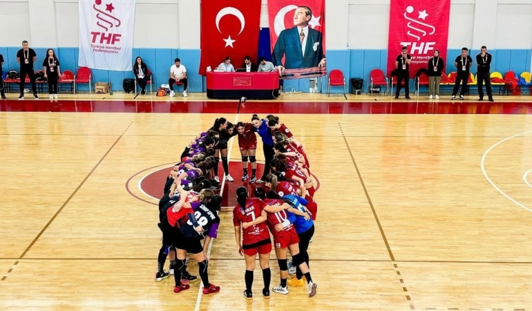 Sinopspor Kadın Hentbol Takımı Galibiyeti Kıl Payı Kaçırdı