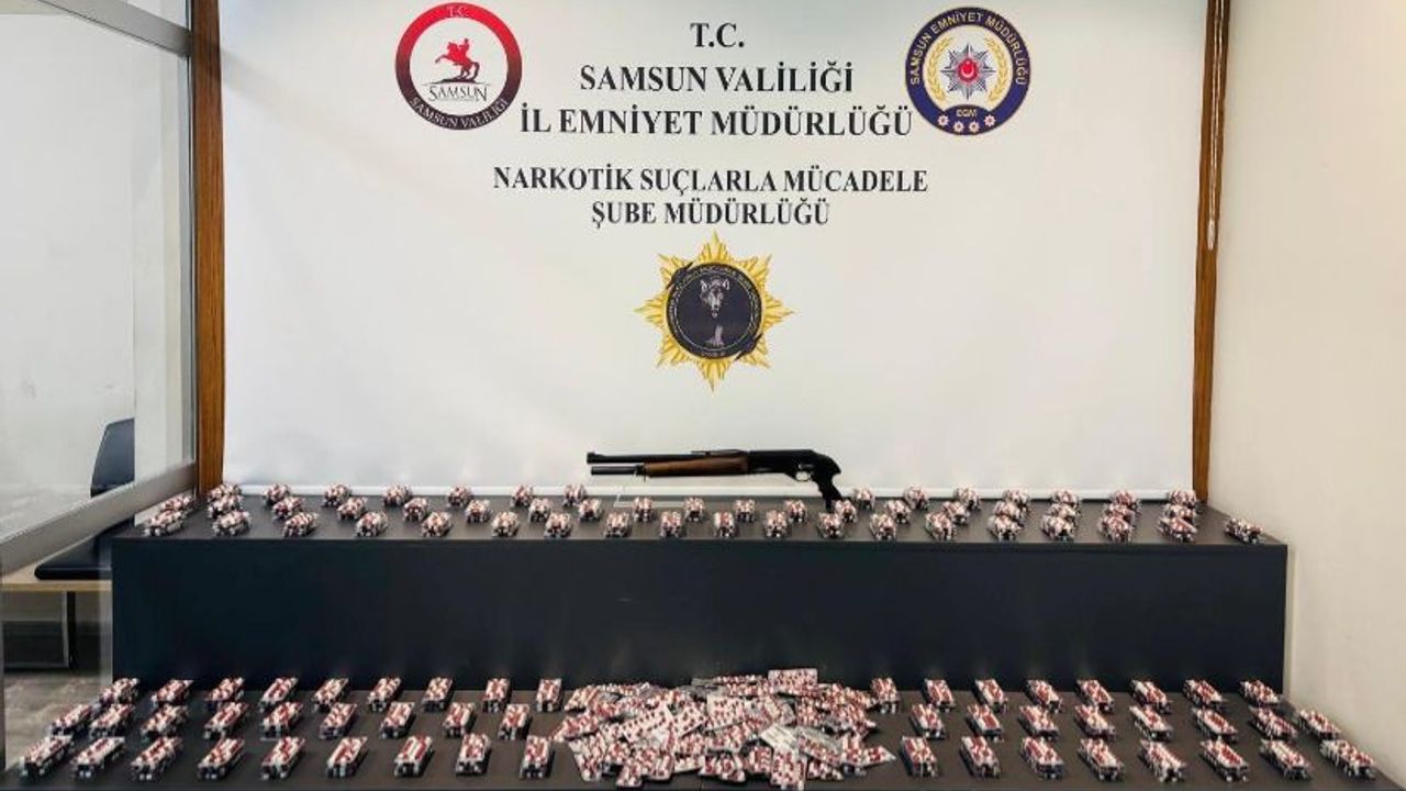 9-bin-72-sentetik-ecza-hapi-ele-gecirildi