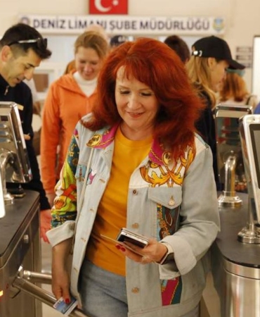 a-s-t-o-r-i-a-g-r-a-n-d-e-k-r-u-v-a-z-i-y-e-r-i-s-a-m-s-u-n-a-g-e-l-d-i