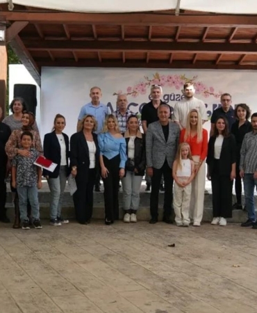 atakumun-en-guzel-balkon-ve-bahce-sahipleri-odullendirildi