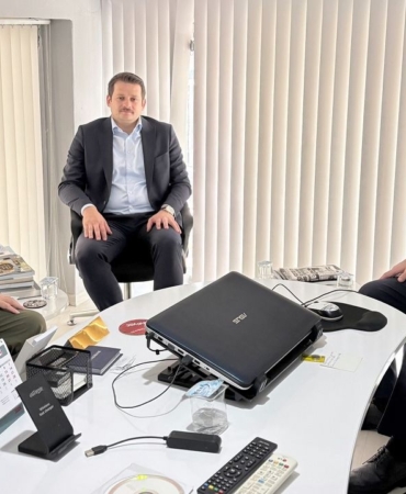 f4997fa8-5ecb-4037-a04b-880fb46276cb