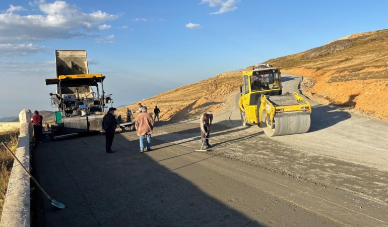 Harmantepe Şehitliği yolunda çalışmalar sürüyor