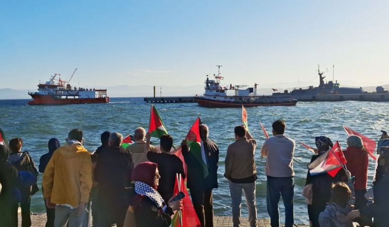 Sinop’ta balıkçılardan Filistin’e destek korteji