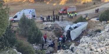 isci-servisi-devrildi-5-olu-14-yarali