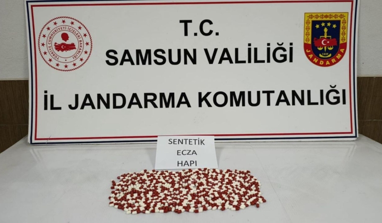 Narkotik madde bulunan aracın sürücüsü gözaltına alındı