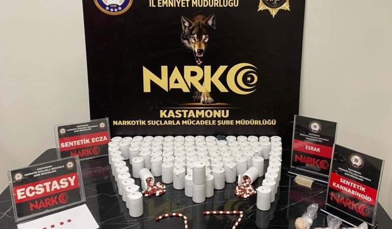 Narkotik operasyonunda 2 zanlı tutuklandı
