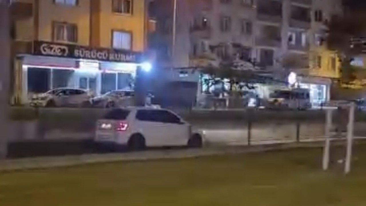 samsunda-tramvay-yoluna-giren-surucuye-para-cezasi