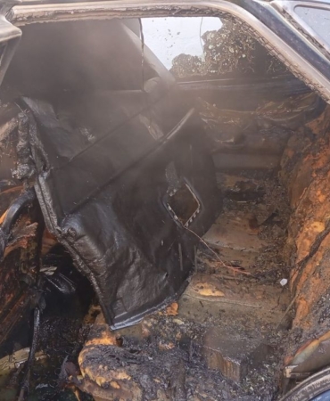 tartistigi-kisinin-aracini-atese-verdi