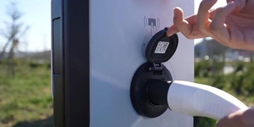 thumbs-b-c-d8dce10bc65c2423882eba9a971db2a7