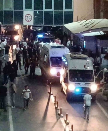 trafik-kazasi-sonrasi-bicakli-kavga