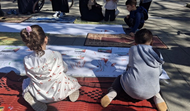 Sinoplu çocuklardan Filistinli akranlarına destek