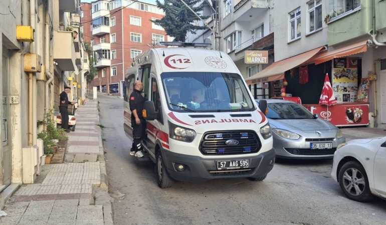 Sinop’ta motosikletli kurye yaralandı