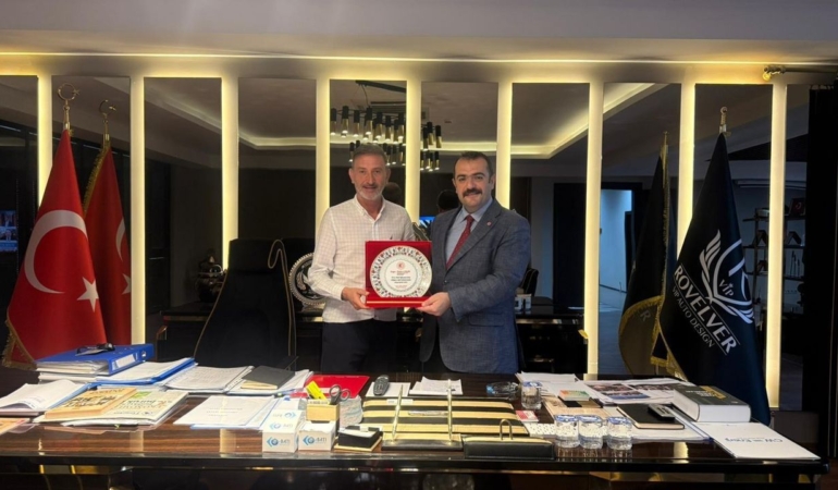 Ticaret İl Müdürü Aykan’dan Başkan Çakan’a Teşekkür Plaketi