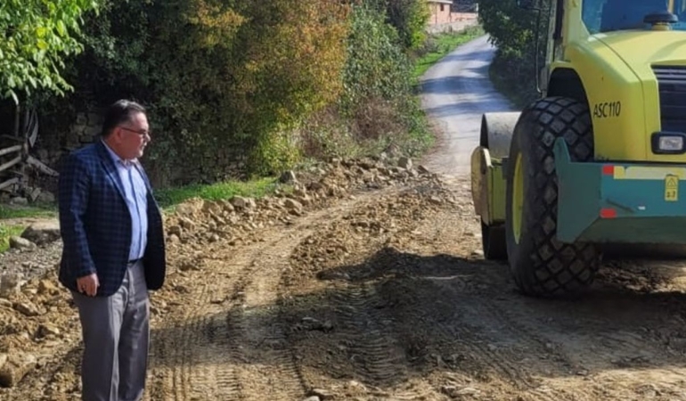 Karakurt, Durağan’ın köylerinde çalışmaları inceledi