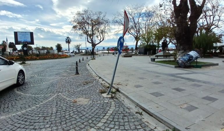 Zarar gören levha tehlike oluşturuyor