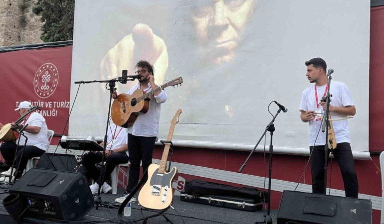 Sinop’ta Gezen Sinema Tırı Etkinliği