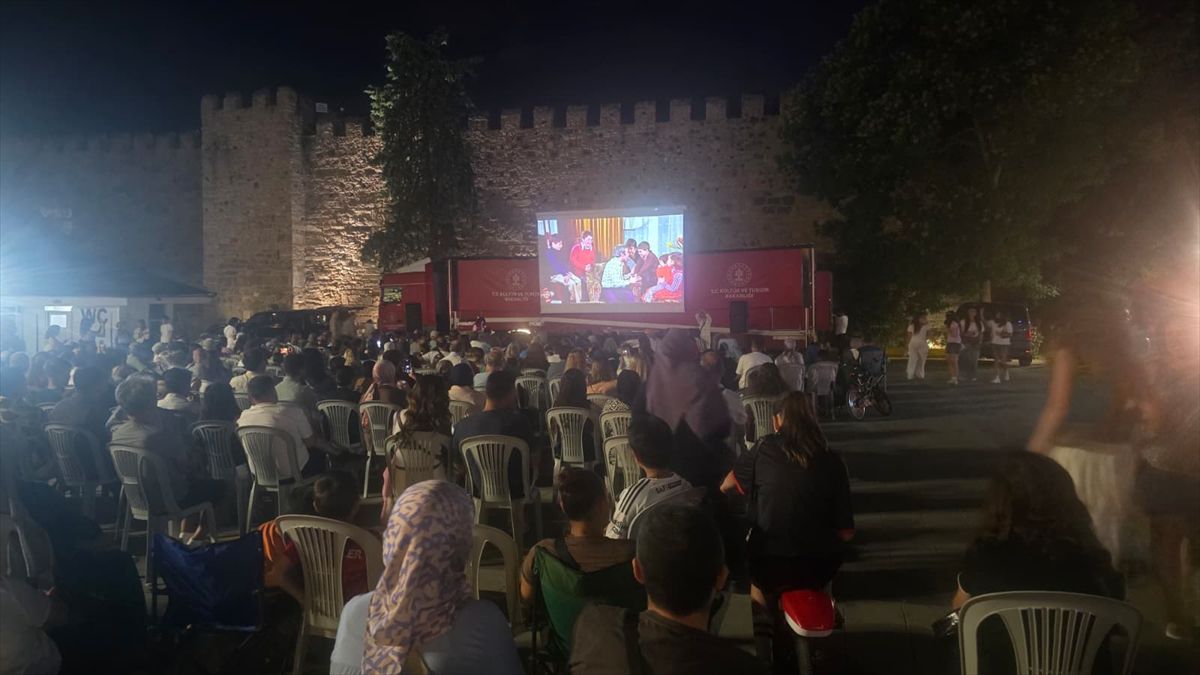 Sinop'ta 'Gezen Sinema' Etkinliği