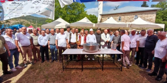 SAZLI AKBAŞ GÜREŞLERİ COŞKUYLA TAMAMLANDI