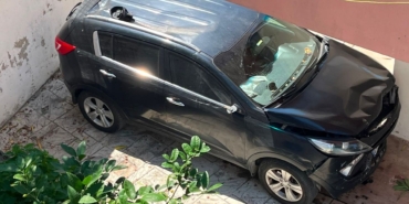 SİNOP'TA OTOMOBİL APARTMAN BOŞLUĞUNA DÜŞTÜ