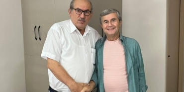 KIZILAY SİNOP ŞUBE BAŞKANI ALBAYRAK’TAN GAZETECİ AKSU’YA ZİYARET
