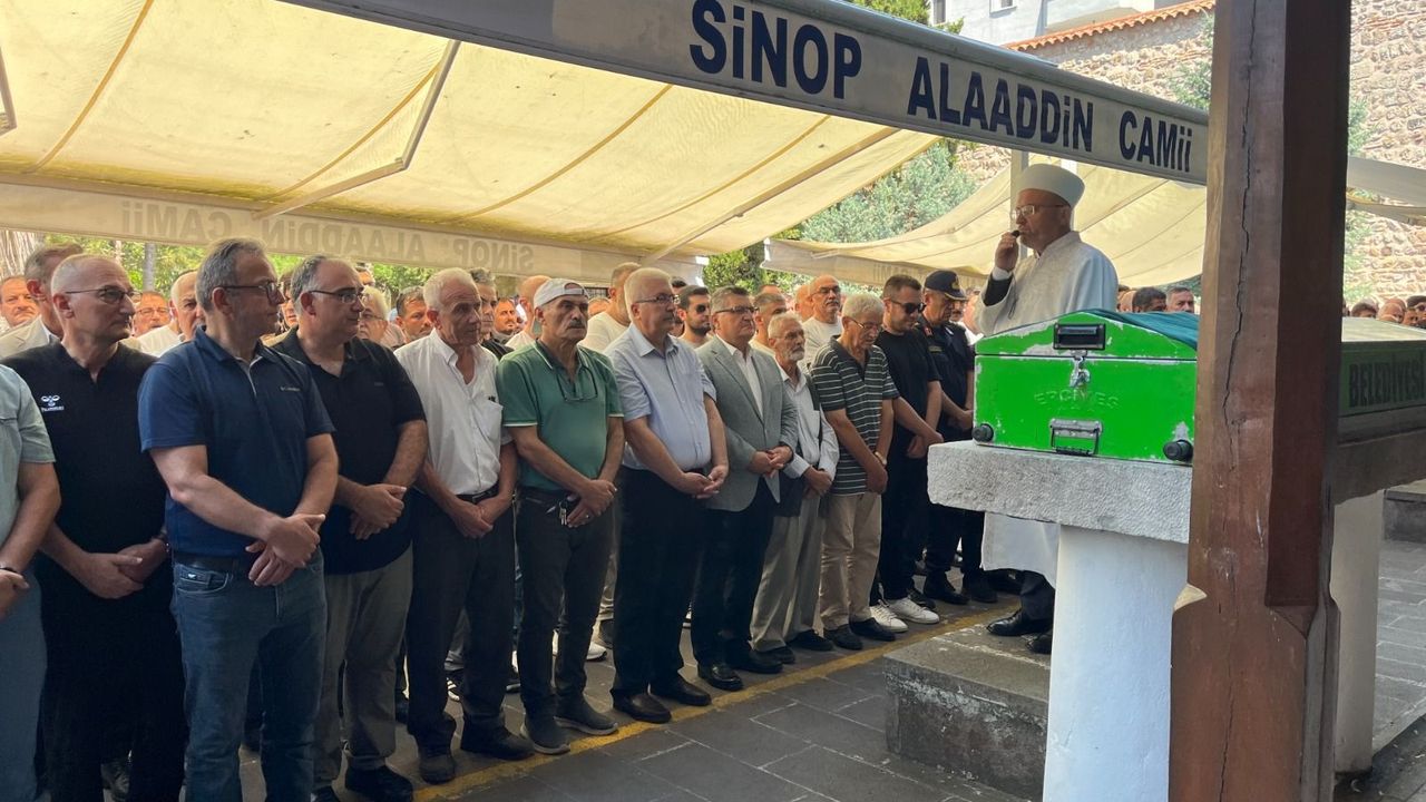 REKTÖR TAŞDEMİR’İN ANNESİ SON YOLCULUĞUNA UĞURLANDI